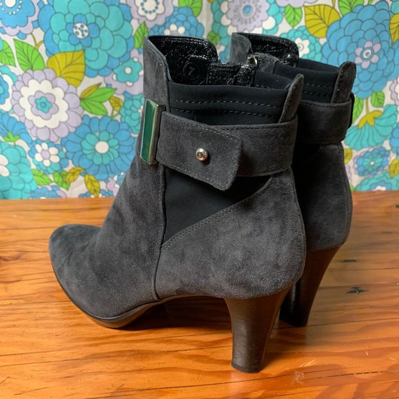 Aquatalia Shoes Aquatalia Gray Suede Rouge Royal Ruby Dry